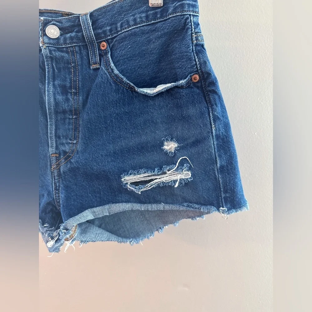 Levi’s 501 denim jean short short shorts distressed women’s size 27 - Picture 3 of 7